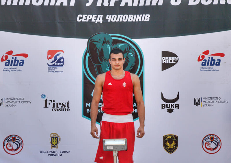 Юрій Захарєєв – найкращий боксер Чемпіонату України-2021 серед чоловіків!