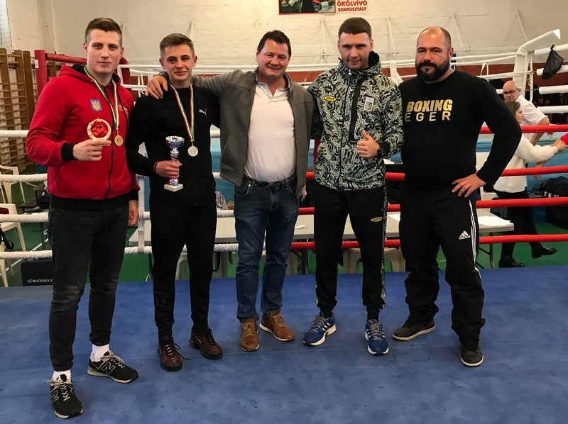 Чернівецькі боксери потужно виступили на міжнародному турнірі в Угорщині