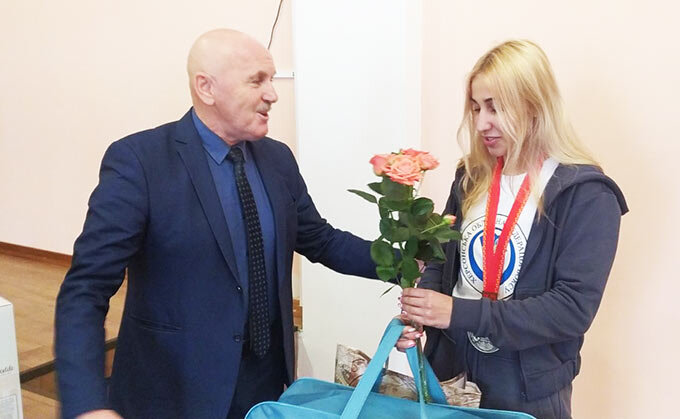 Міський голова Нової Каховки привітав призерку молодіжного Чемпіонату Європи Катерину Боднарчук
