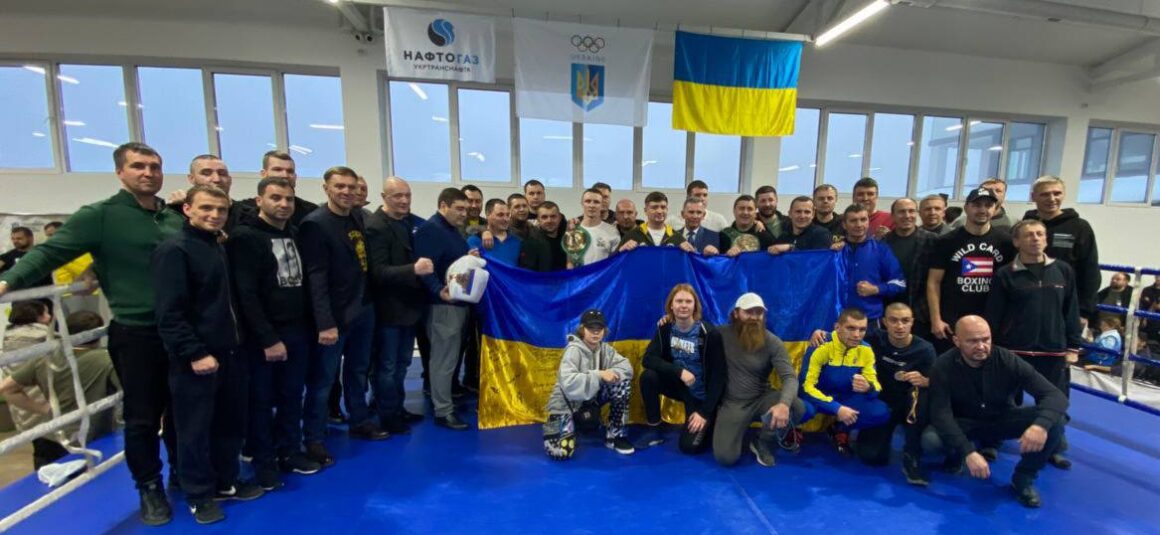 Чемпіонат України з боксу серед чоловіків та жінок 2022 року.