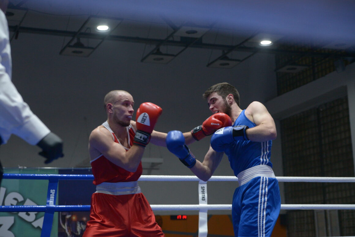 Вчора відбулась церемонія відкриття Всеукраїнського турніру з боксу серед чоловіків та жінок.