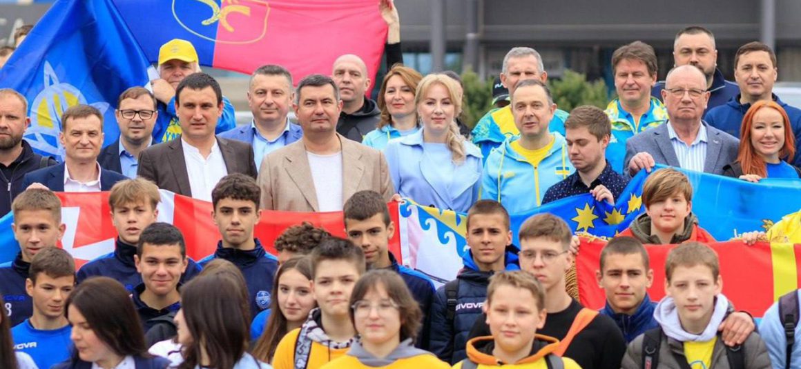 На Прикарпатті нещодавно відзначили початок Всеукраїнського Олімпійського дня, були присутні Президент НОК України Вадим Гутцайт, керівництво НОК України, керівники регіональних управлінь НОК в Україні